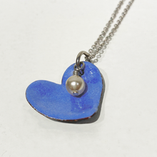 Load image into Gallery viewer, Periwinkle Heart With Pearl Necklace
