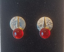 Load image into Gallery viewer, Mickie 8 Earring in Red
